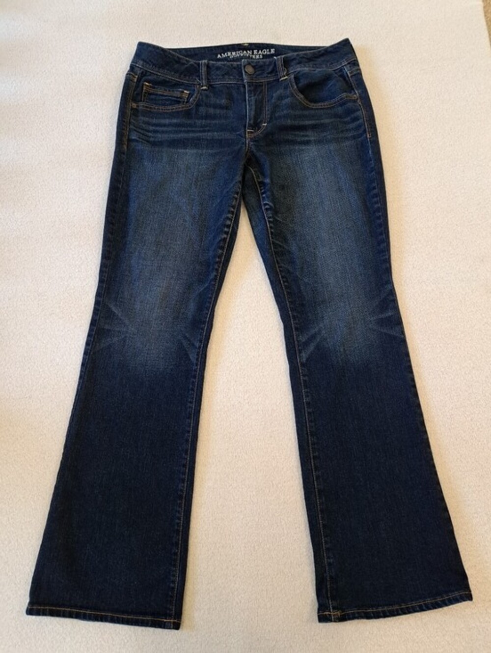 American Eagle Jeans Women's Size 12 Kick Boot Blue Denim Casual Western Stretch